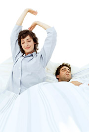 Быстрый сон   характеризуется наличием быстрых движений глаз во время сна